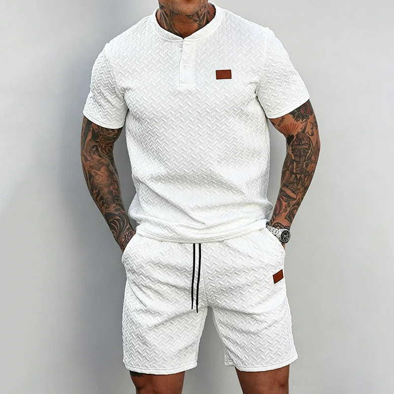 Camiseta y Shorts  Cuello Redondo,.